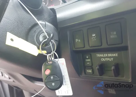 2017 Toyota Tundra Platinum 5.7L V8 from USA, damaged, VIN 5TFAW5F17HX637048